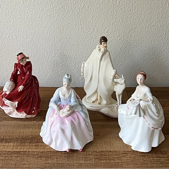 Royal Doulton Dolls - Picture 12 of 13